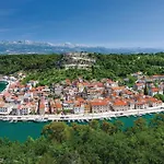 Front In Novigrad With Sauna 別荘