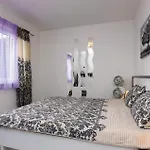 Holiday home Beach Front Home In Novigrad With Sauna