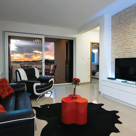 Beach Front Home In Novigrad With Sauna Novigrad (Dalmatia)