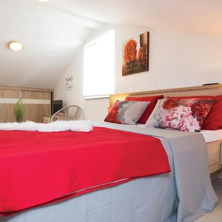 Beach Front Home In Novigrad With Sauna Vikendica Novigrad (Dalmatia)