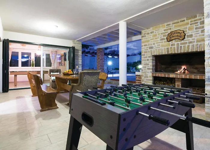 Дом отдыха Amazing Home In Novigrad With Sauna