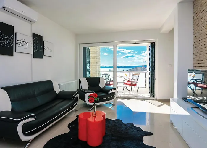 Amazing Home In Novigrad With Sauna Дом отдыха *