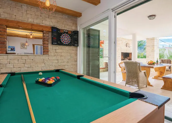 Amazing Home In Novigrad With Sauna * Новиград-Далмация