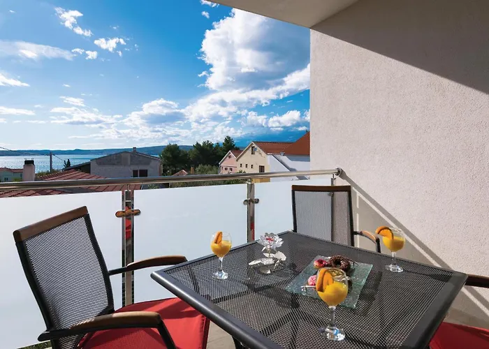 Amazing Home In Novigrad With Sauna *