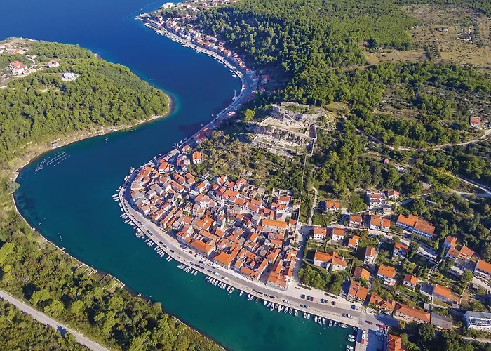 Amazing Home In Novigrad With Sauna Дом отдыха